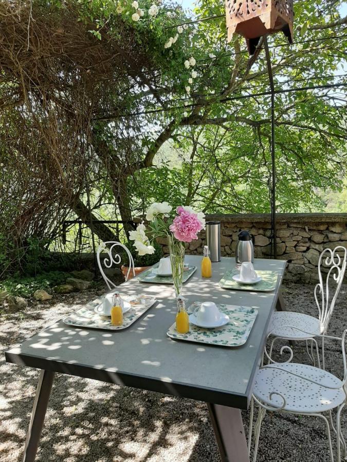Le Relais D'Elle Bed & Breakfast Niozelles Екстериор снимка